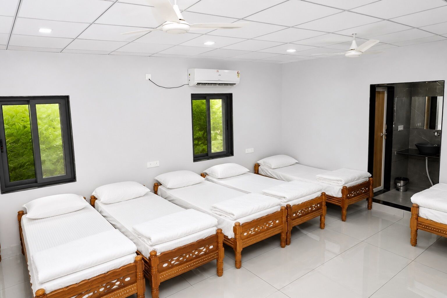 Deluxe Shared Dormitory