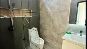 Handdukar, tvål och toalettpapper