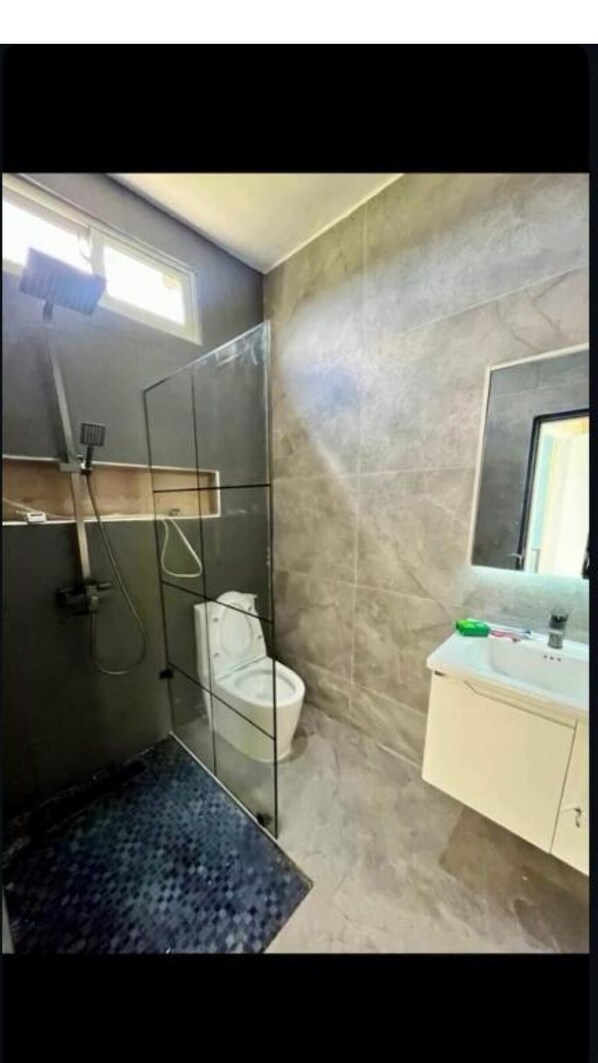 Towels, soap, toilet paper