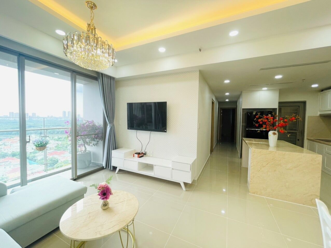 Luxury Duplex, City View | Living area