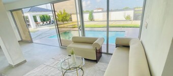 Marvelous 3-bedroom house with AC in charming in Bani, Pizarrete