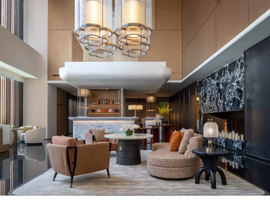 Lobby lounge