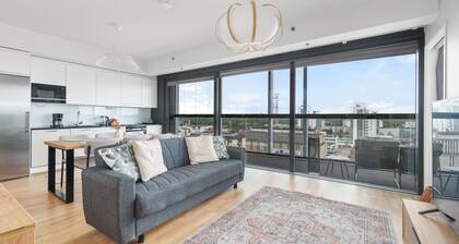 New 12th Floor 2BR Apt - Stunning Views