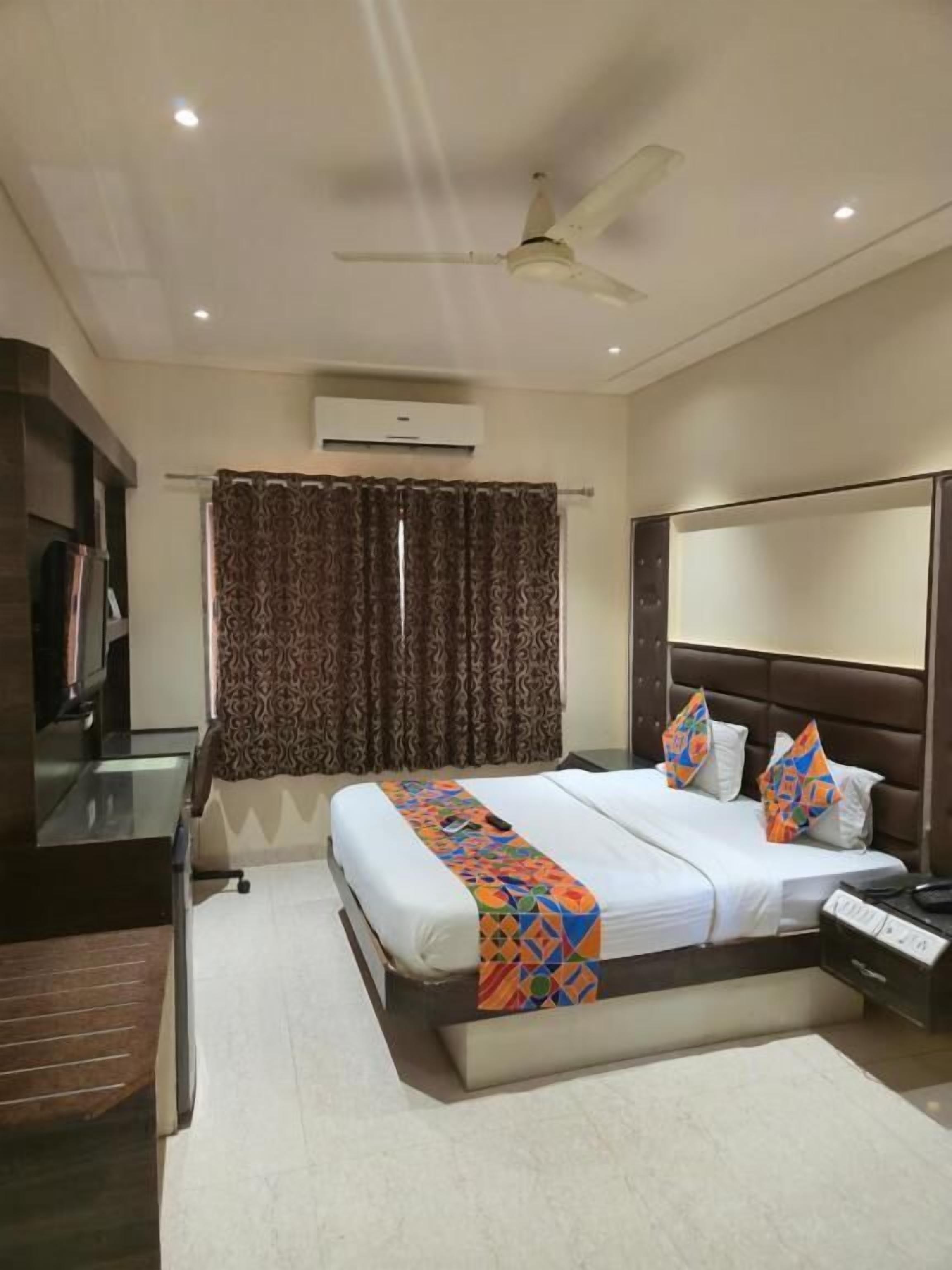 Superior Double Room, City View | Free WiFi