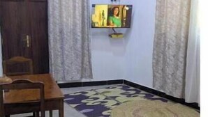 Interior - Zan Culinary Apartment – Cozy 1-Bedroom Stay with Garden & Comfort (Zanzibar)