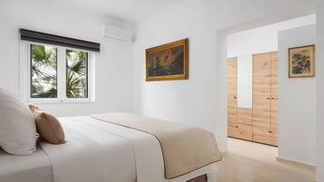 Villa, Garden View | In-room safe, blackout curtains, soundproofing, iron/ironing board