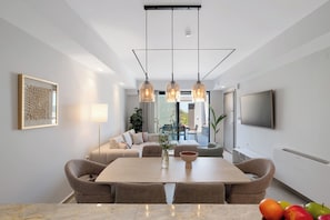 In-room dining - Villa Hermes (Chania)