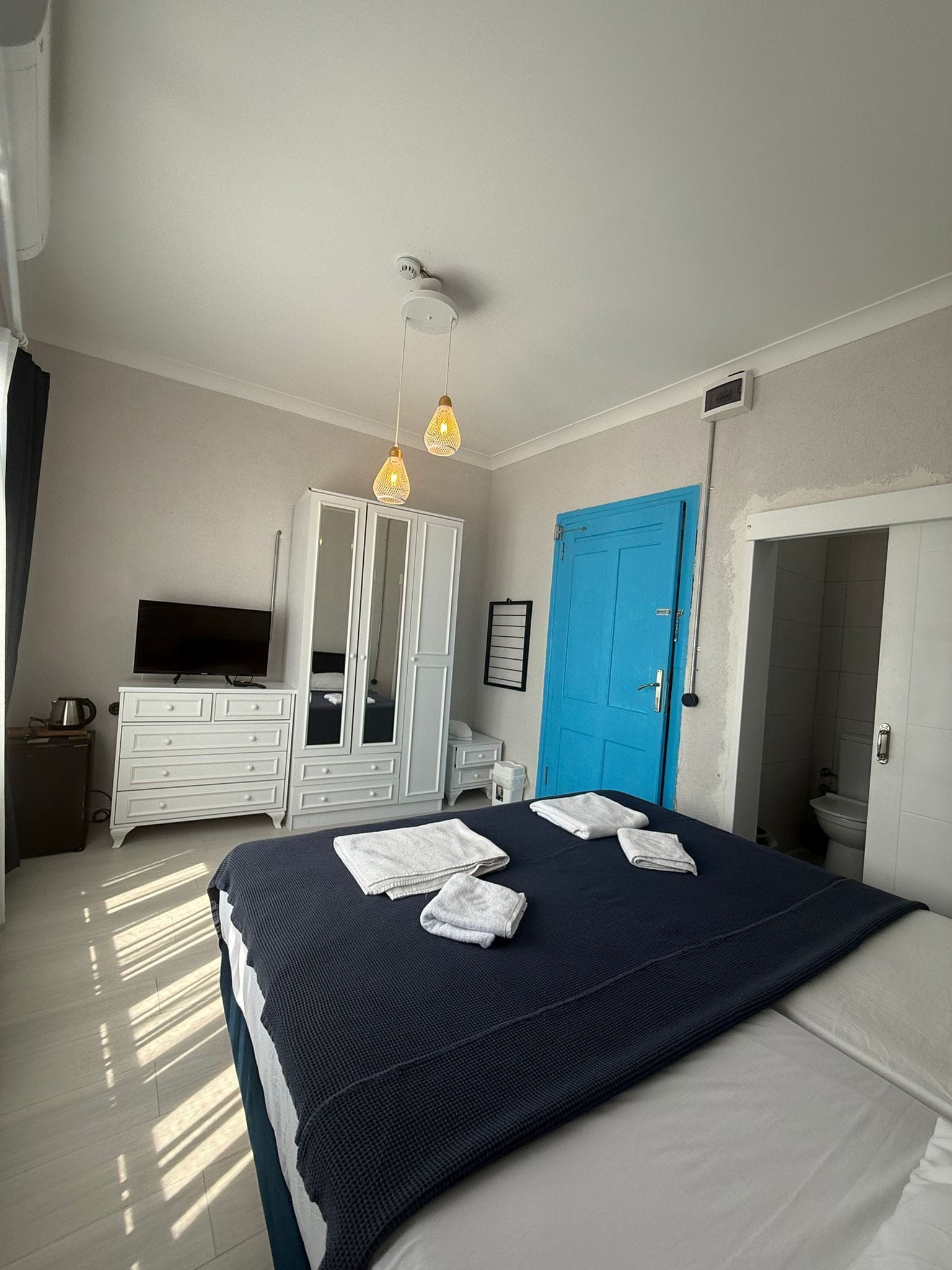 Chambre Deluxe, vue ville | Literie de qualité supérieure, minibar, Wi-Fi gratuit, draps fournis