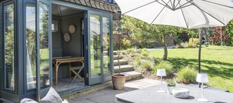 Hilltop - a house that sleeps 7 guests in 4 bedrooms