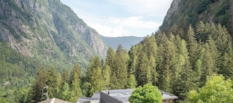 San Martino Val Masino with Private Parking