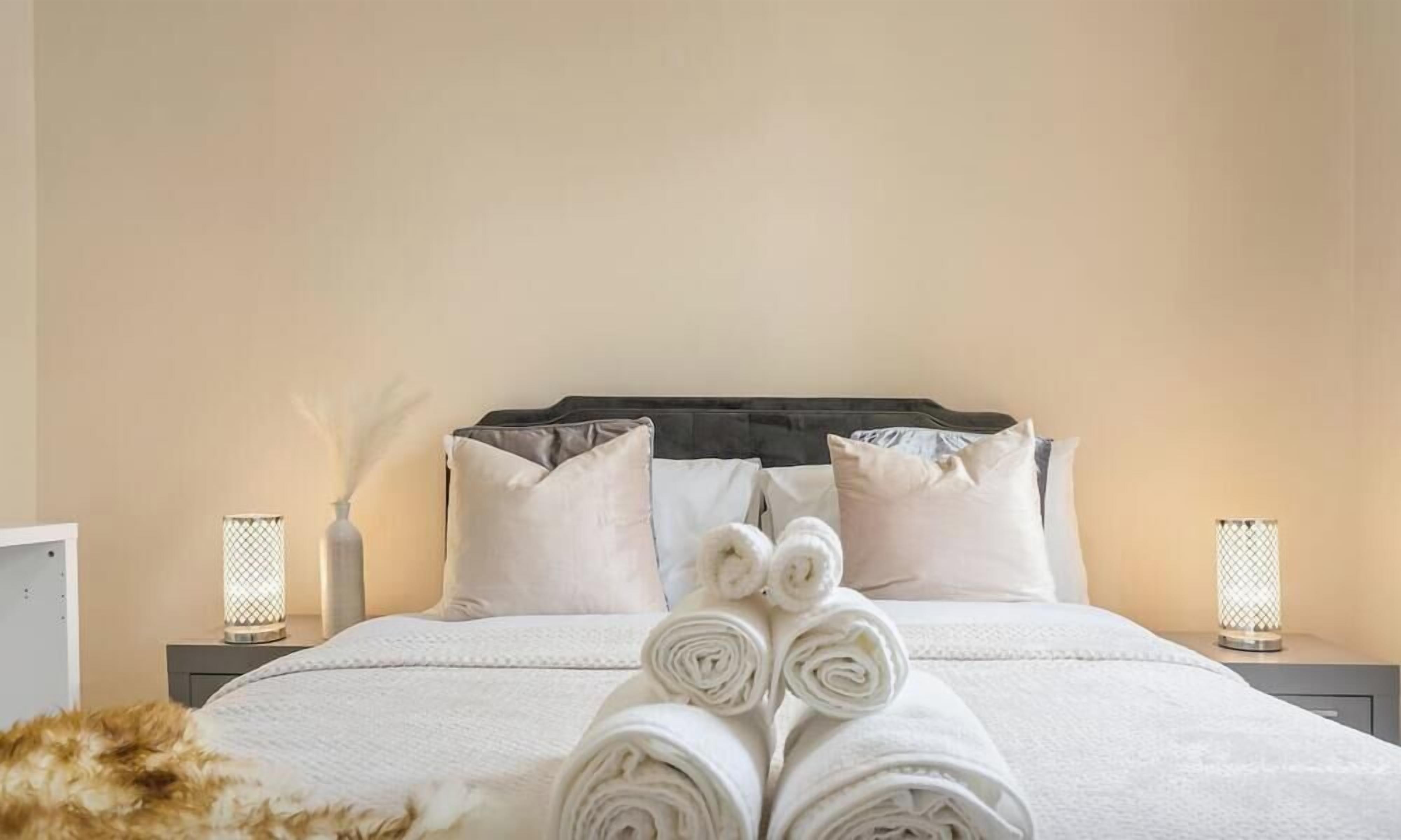 WiFi, bed sheets