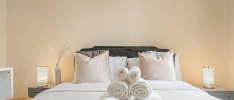 WiFi, bed sheets