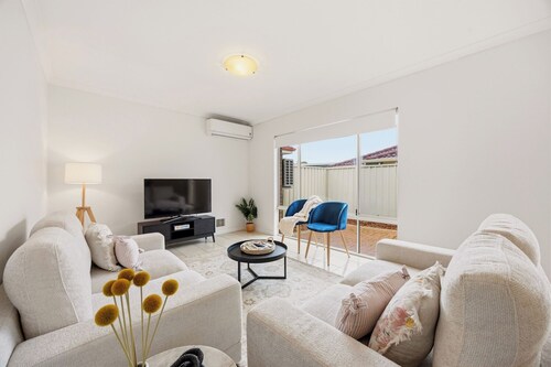 3 Bed Home Near Crown, City, Optus Stadium & Airport