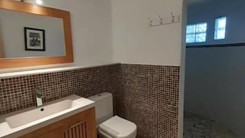 Artículos de tocador gratuitos, toallas, jabón, shampoo