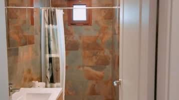 Artículos de tocador gratuitos, toallas, jabón, shampoo