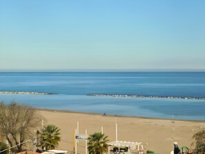 Beach - Hotel Dolores (Rimini)