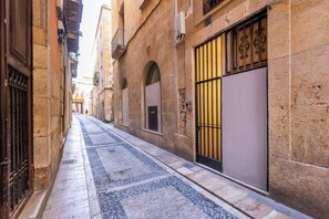 Exterior detail - Cavallers Suites - Unik Vacation (Tarragona)