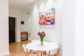 Dining - Arva Suites Tirana (Tirana)