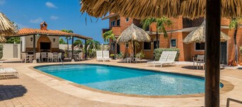 Coastal-Contemporary 3BR/3BA Townhome with a touch of island charm in Matadera