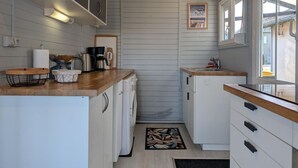 冷蔵庫、電子レンジ、食器洗い機