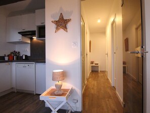 Private kitchen - Apartment, pets allowed - 6 guests, mountain view (Huez)