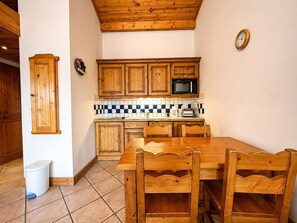 Dining - Comfortable apartment with view - 4 guests (Les Menuires)