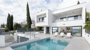 Pool - Villa XeMa (Dramalj)
