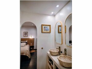 Unclassified image, 5 of 33, button - Exceptional sea view villa with pool (La Colle-sur-Loup)