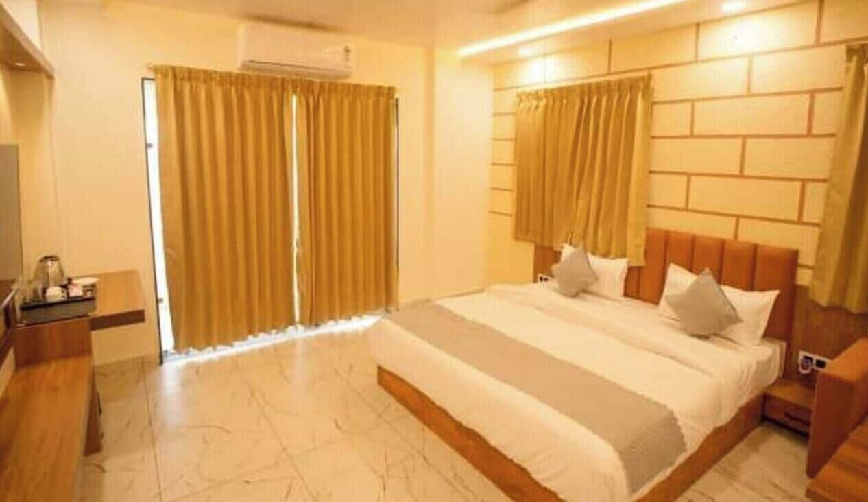 Deluxe Double Room | Desk, free WiFi