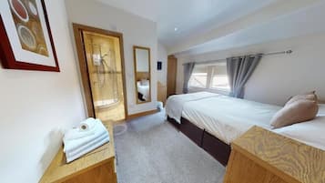 Double Room | Iron/ironing board, free WiFi