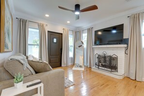 Interior - 3 Mi to Dtwn Wpb! 2 Centrally Located Retreats (West Palm Beach)