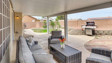 House (3 Bedrooms) | Front of property