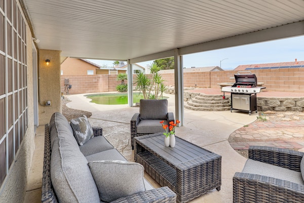Poolside Chills, Hiking Thrills! Las Vegas Retreat - Las Vegas, NV
