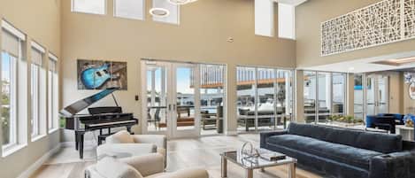 TV, fireplace, offices