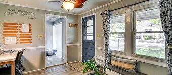 Shop, Dine, Walk to Houghton Lake! Family Getaway