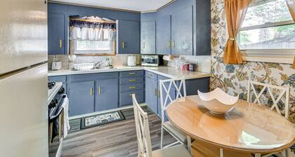 Shop, Dine, Walk to Houghton Lake! Family Getaway