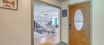 Woodsy Home Near Cassadaga Lakes: Pets Welcome!