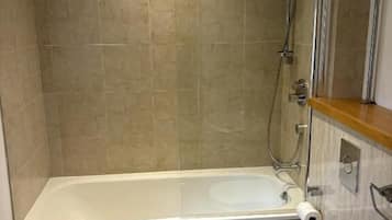 Apartment | Bathroom