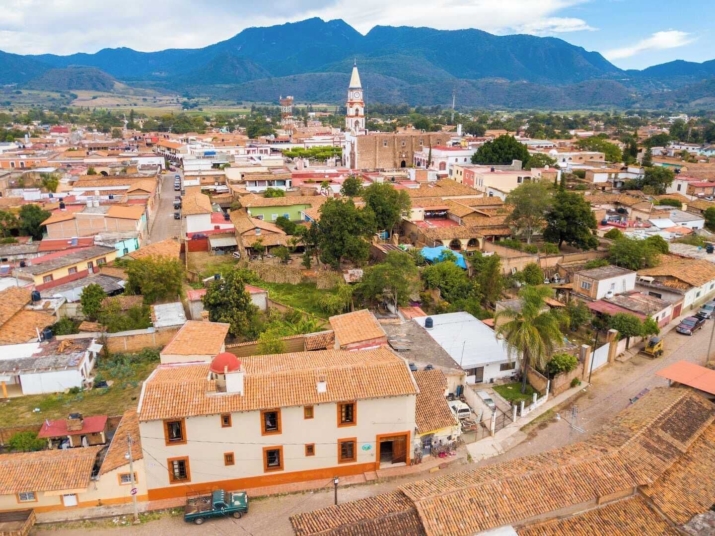 En el sitio,Alrededores,Fachada / Terraza,Pátio,Ubicación,Vista (de la propiedad / habitación)