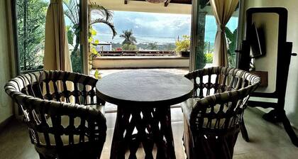 Private Heated Pool - Lake View House - Golf Club