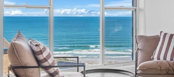 22 Dent Crescent - Spacious Coastal Retreat with Stunning Ocean Views