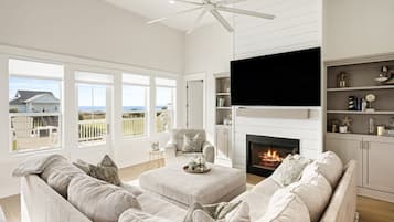 Ferienhaus, 4 Schlafzimmer | Wohnbereich | Smart-TV, Streaming-Dienste