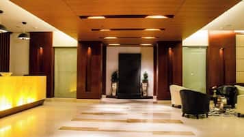Deluxe Double Room, City View | Lobby