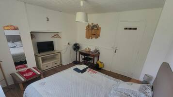 5 chambres, Wi-Fi, draps fournis