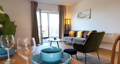 1 bedorom apt is close to Birmingham's top restaurants, arena and attractions.
