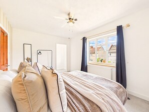 2 Schlafzimmer, Bügeleisen/Bügelbrett, WLAN, Bettwäsche