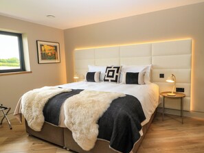 Cottage | 2 bedrooms, free WiFi, individually decorated, individually furnished - The Cozie Sow (Yeovil)