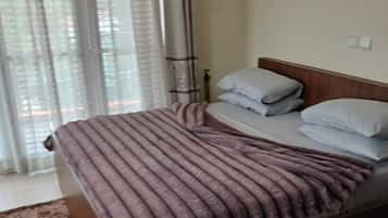 Apartment | Iron/ironing board, free WiFi
