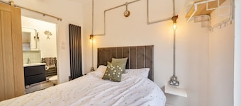Cosy Tiny Home for 2 with Garden · Walk to Filey Beach