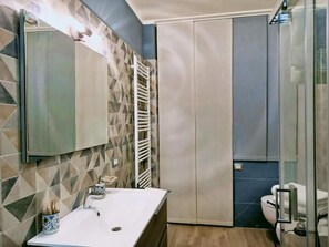 Shower, free toiletries, hair dryer, towels - B&B La Rocca  (Spoleto)
